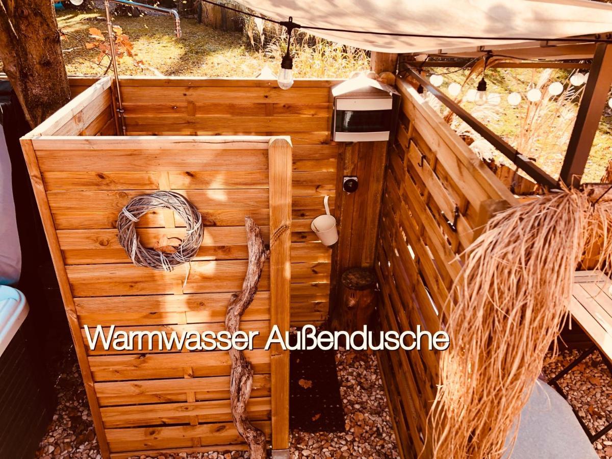 Zirkuswagen Mit Outdoor Whirlpool Und Garten Petershagen-Eggersdorf Extérieur photo