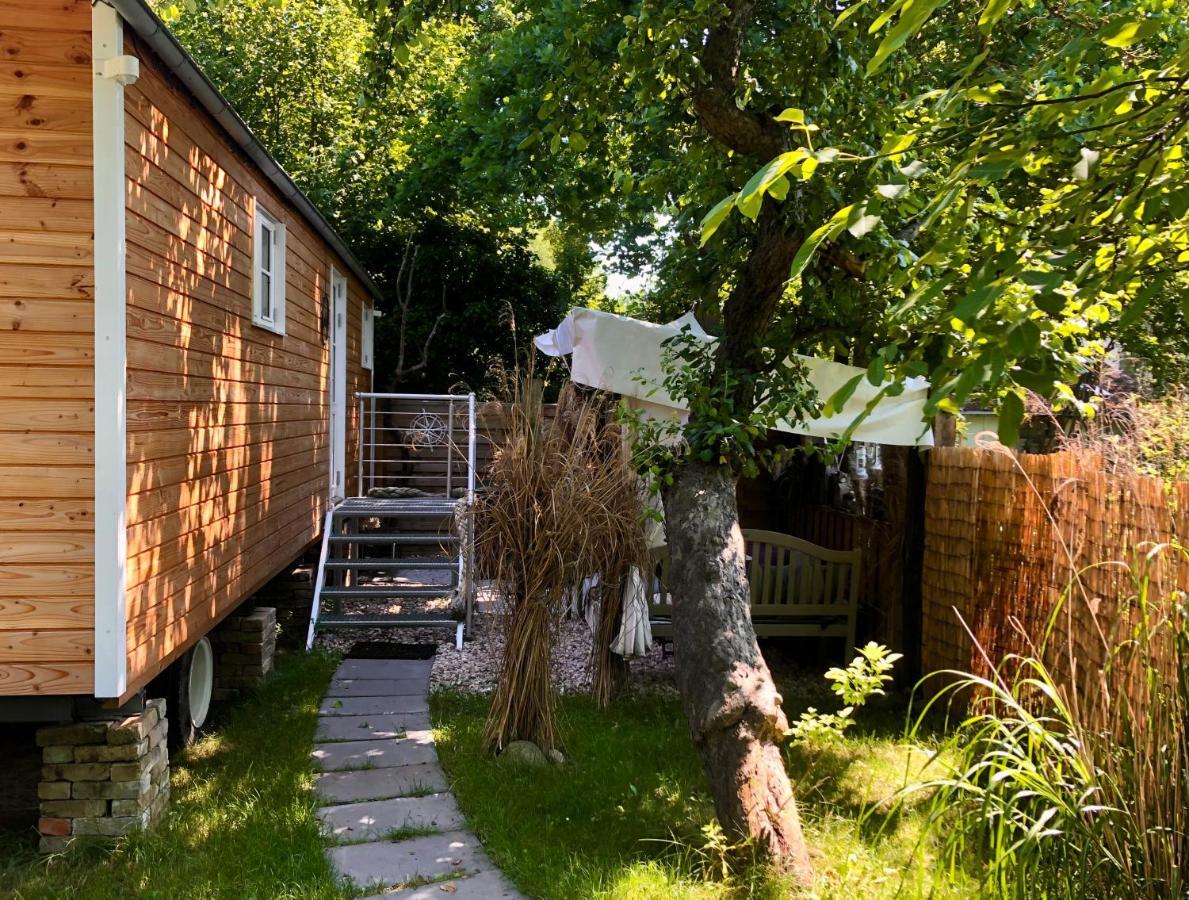 Zirkuswagen Mit Outdoor Whirlpool Und Garten Petershagen-Eggersdorf Extérieur photo