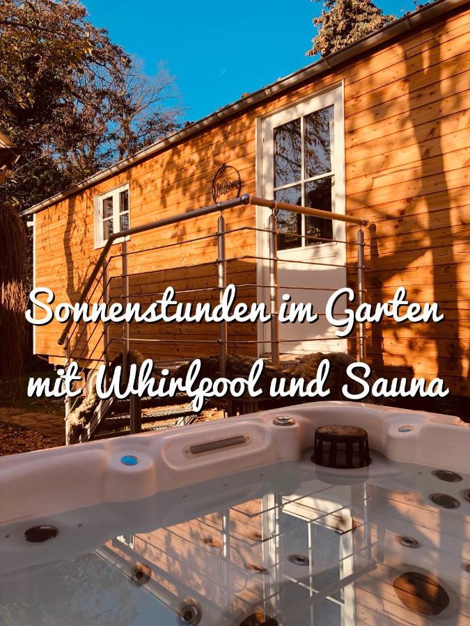 Zirkuswagen Mit Outdoor Whirlpool Und Garten Petershagen-Eggersdorf Extérieur photo