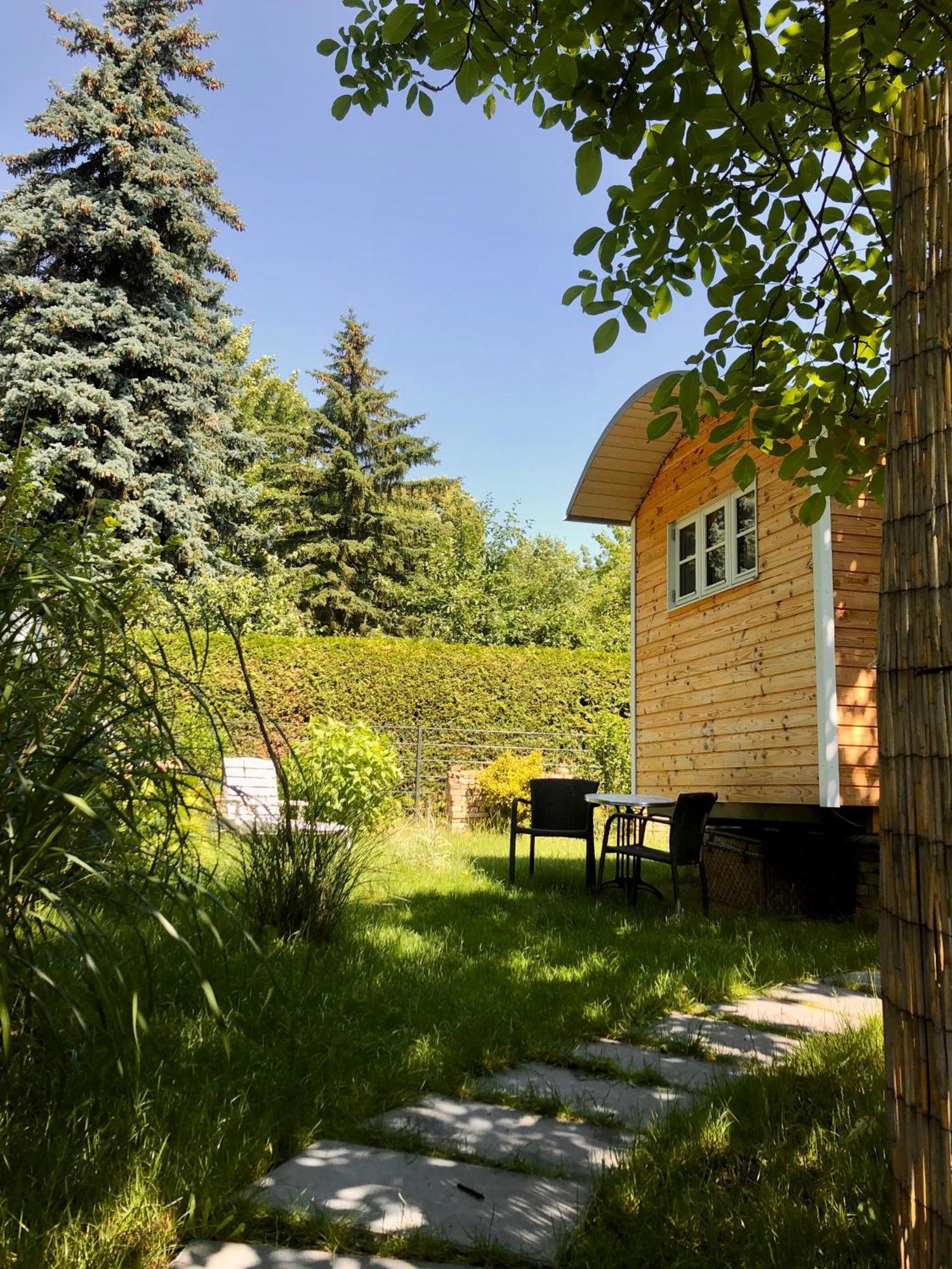 Zirkuswagen Mit Outdoor Whirlpool Und Garten Petershagen-Eggersdorf Extérieur photo